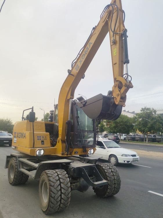 XGMA экскаватор 0,3кублик 85 талик аппарат — 2
