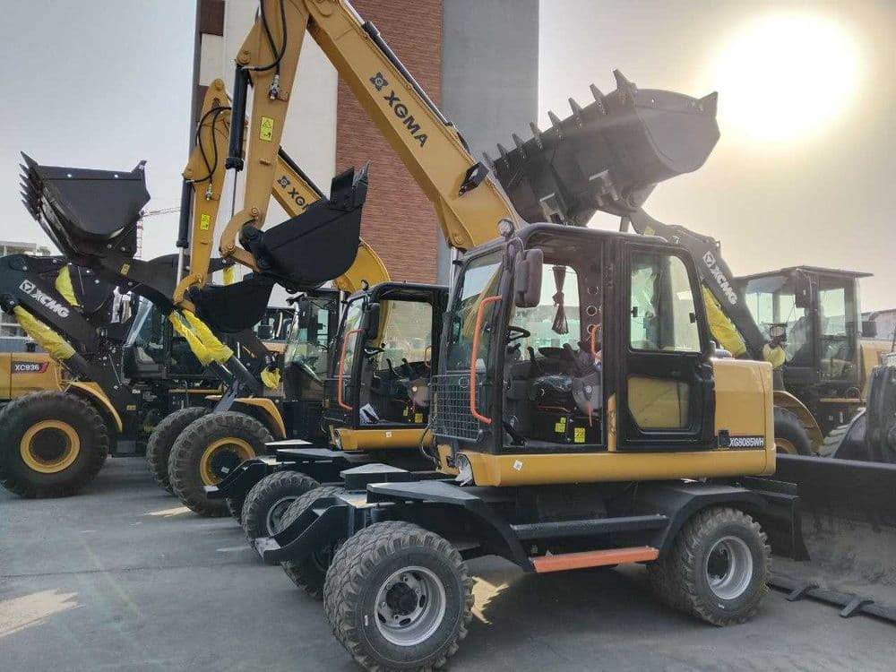 Ғилдиракли мини-экскаватор XG8090WS — 1
