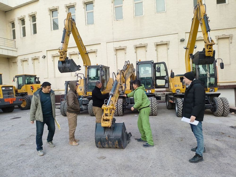Экскаватор 0,4куб стрела 7метр XGMA — 1