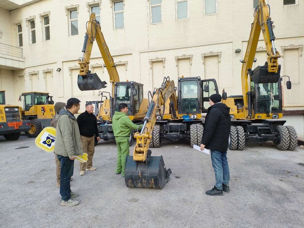 Экскаватор 0,4куб стрела 7метр XGMA — 2