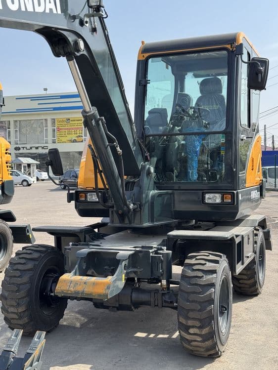 Hyundai HW60 мини экскаватор сотувда таййор — 3
