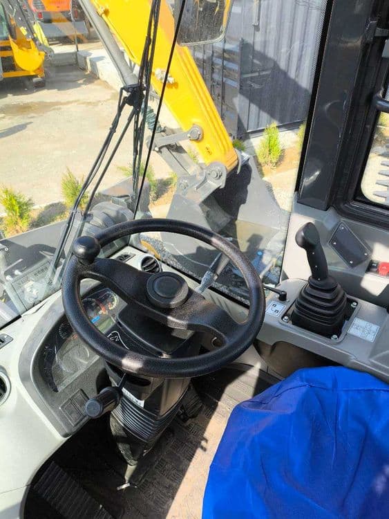 Гусеничный экскаватор XCMG-XE220C(1м3) — 7