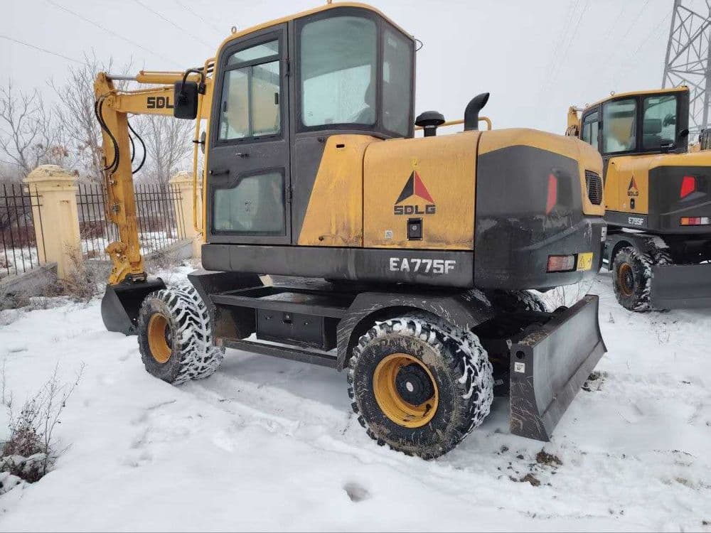 Мини Экскаватор SDLG-EA775F — 1