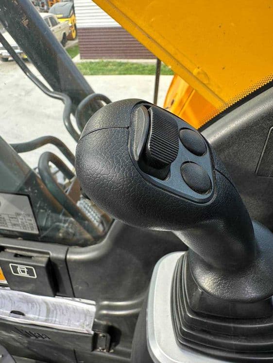 Экскаватор  JCB в отличном состоянии — 5