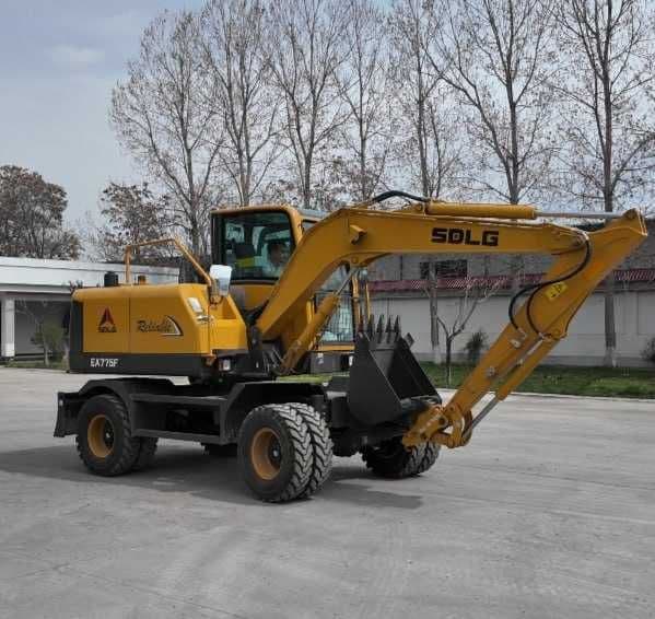 мини экскаватор колесный SDLG EA775F — 1