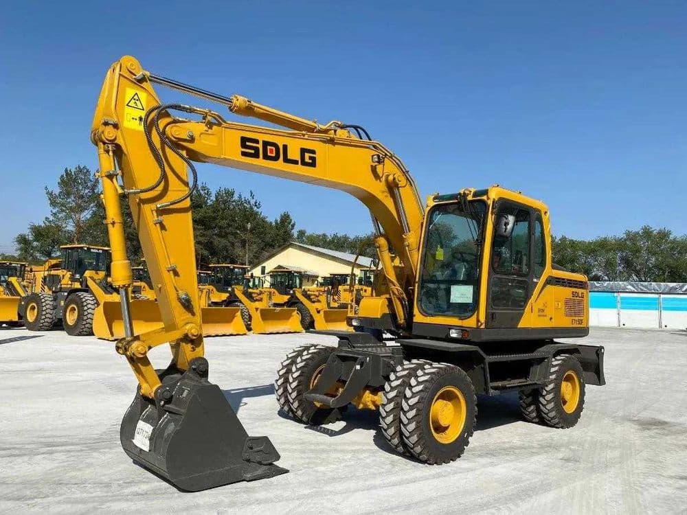 Колесный экскаватор SDLG E7150F — 1