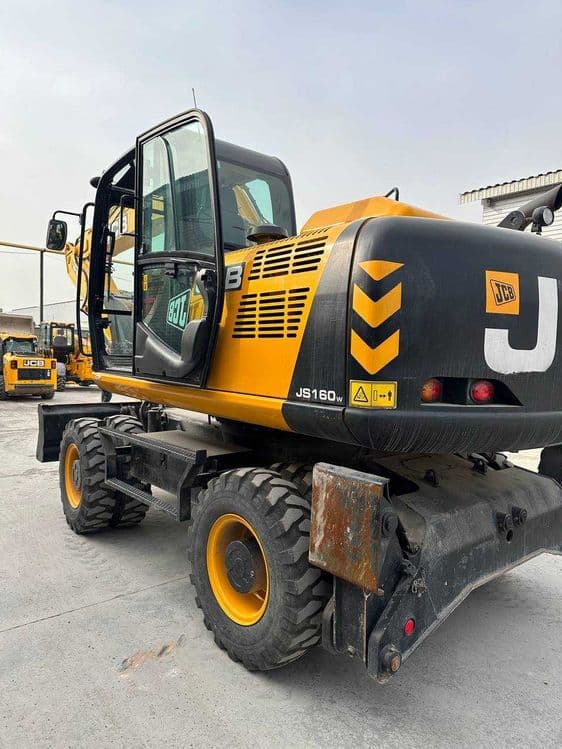 ekskavator  a'lo holatda 2022 i — 3