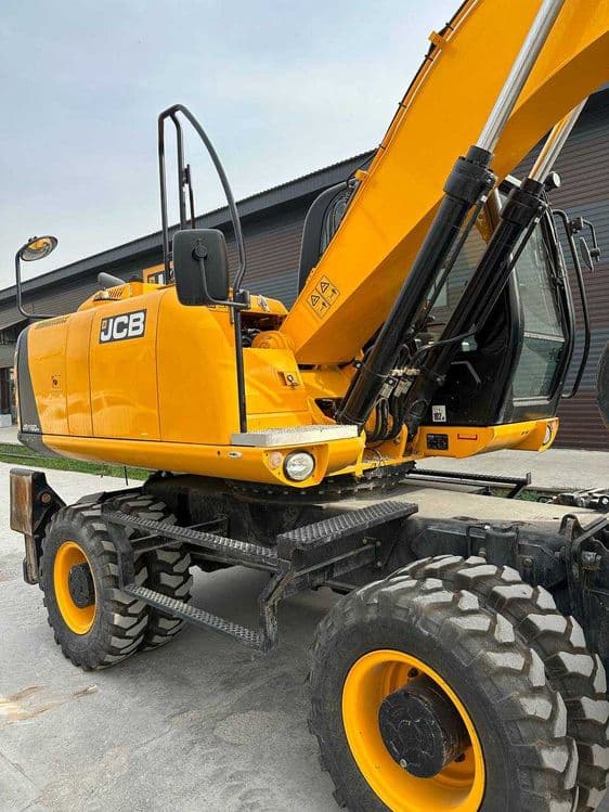 ekskavator  a'lo holatda 2022 i — 6