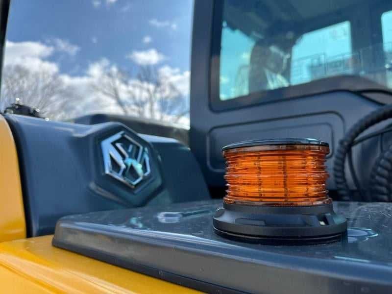 Экскаватор XINYUAN С80W — 5
