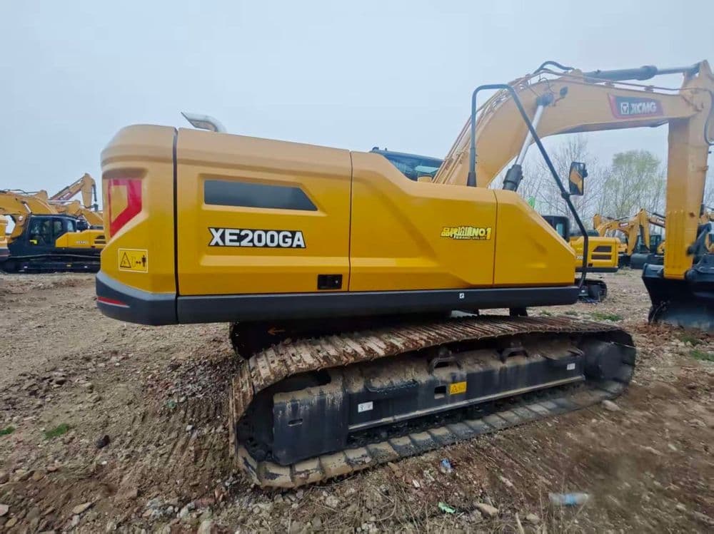 Экскаватор, екскаватор, Ekskavator 200 талик 2025 yili 0 прабек сотилд — 2