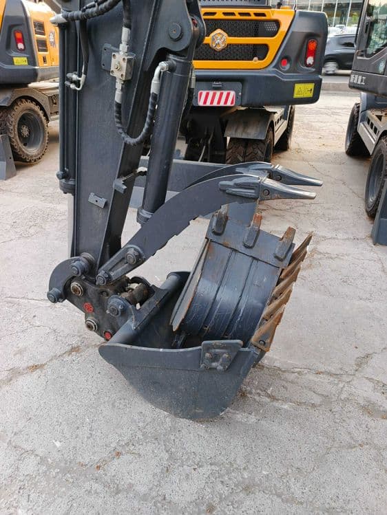 Экскаватор   C65ECO — 6