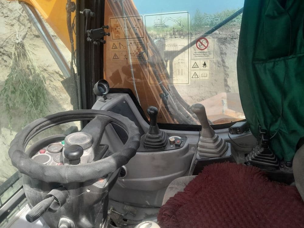 Ekskavator rodex x77 sotiladi srochna — 5