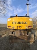 Hyundai 1400 excavator sotiladi