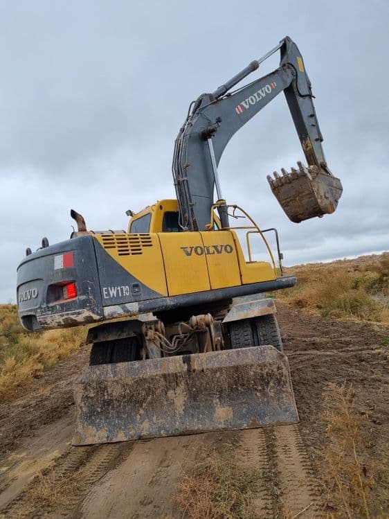 Volvo EW170 ekskavator — 5