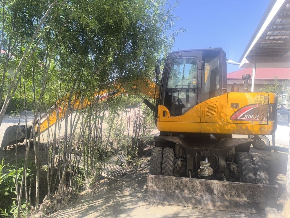 Ekskavator XN85-9x — 4