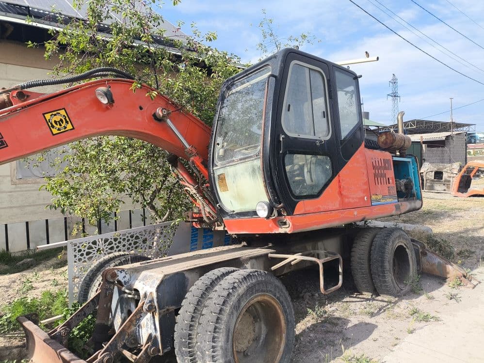 Ekskavator Hengte — 1