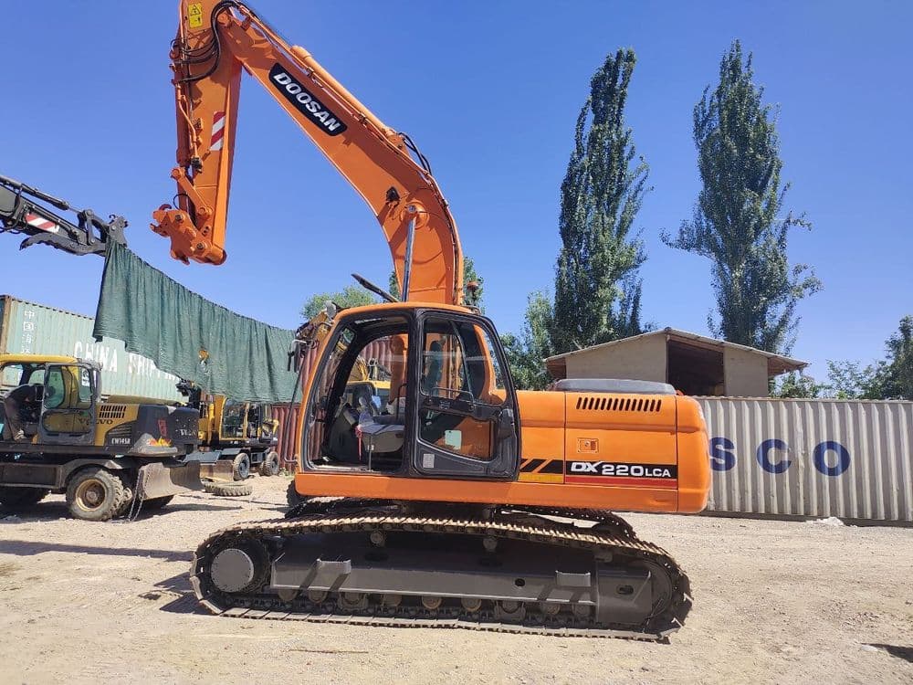 DOOSAN DX220 LCA Экскаватор хизмати — 2