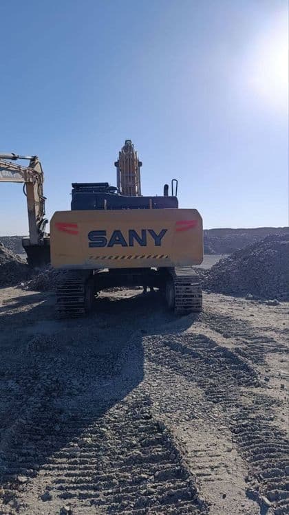 Ekskavator sany 365 pro sotiladi — 2