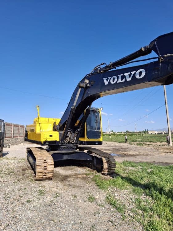 Вариантга Экскаватор VOLVO 290 талик срочно сотилади — 2