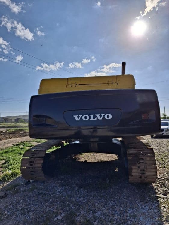 Вариантга Экскаватор VOLVO 290 талик срочно сотилади — 3