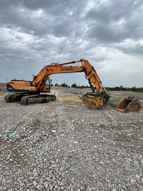 Hyundai Ekskavator — 3