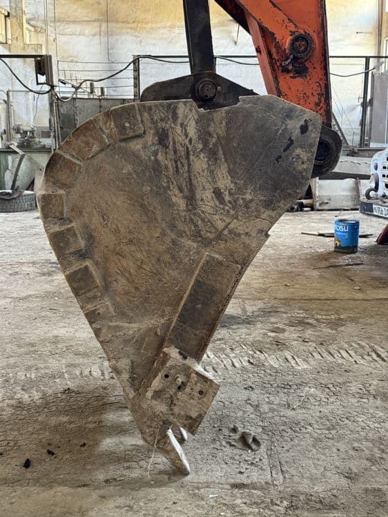 Doosan 225 LC ekskavator sotiladi — 7
