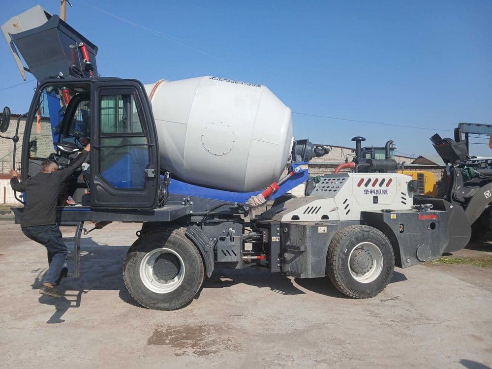 Автобетоносмеситель с самозагрузкой Carmix HK-5500 Кармикс — 2