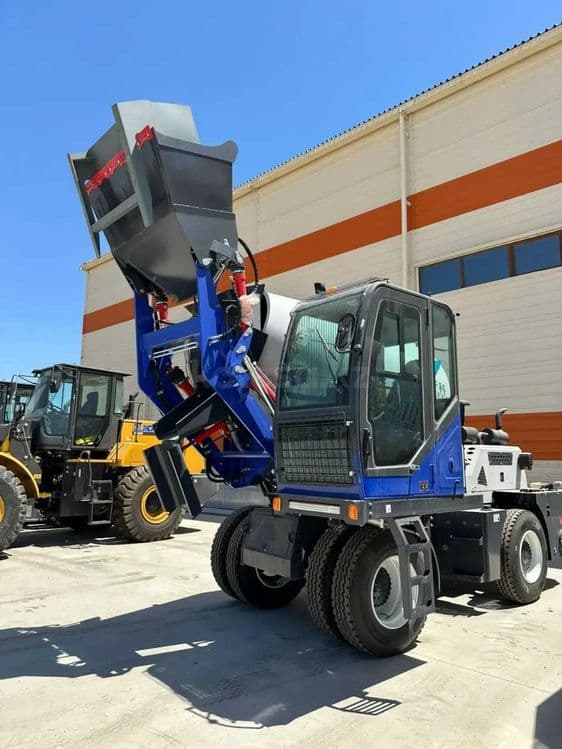 Автобетоносмеситель с самозагрузкой Carmix HK-5500 3.5m3 (В НАЛИЧИЕ) — 1