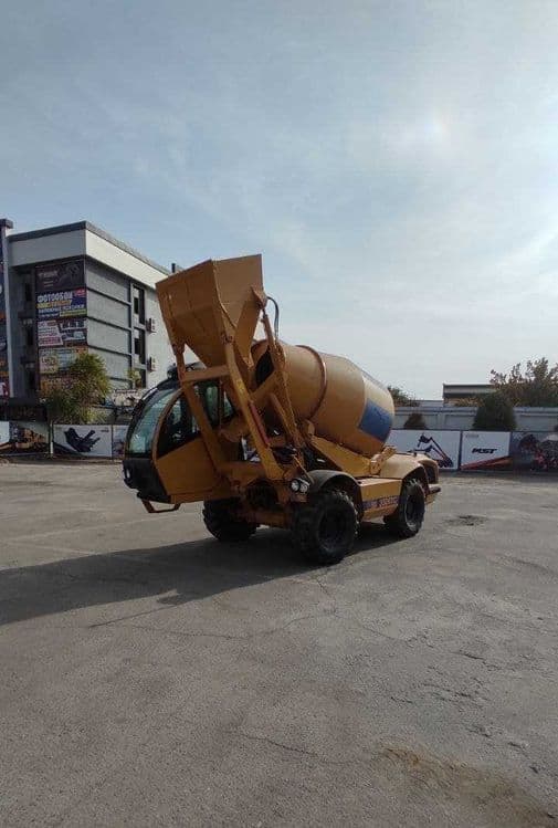 Бетоносмеситель с самозагрузкой CARMIX 3500TC — 1