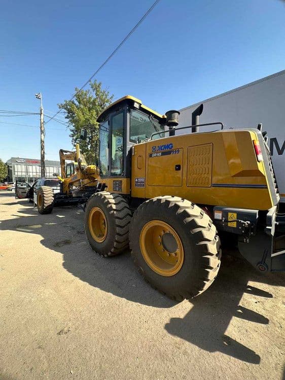 Автогрейдер XCMG GR165  (Омборхонада тайёри мавжуд) — 2