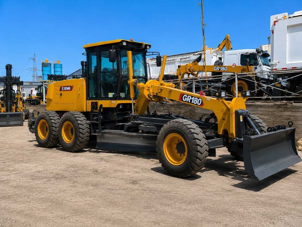 Автогрейдер XCMG GR180 муддатли туловга ва лизингга! — 2