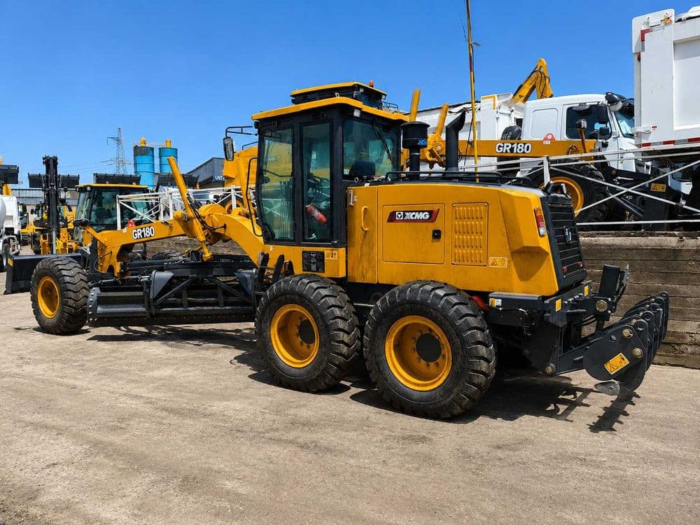 Автогрейдер XCMG GR180 муддатли туловга ва лизингга! — 3