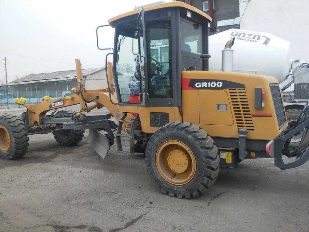 Автогрейдер GR 100 XCMG в хорошем состоянии — 1