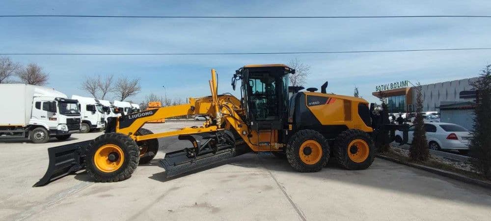 Америка сифатида автогрейдер истаганларга CLG4180D таклиф киламиз! — 2