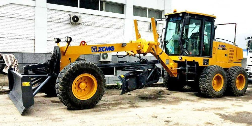 Автогрейдер XCMG GR 180 (Омборхонада тайёри мавжуд) — 1