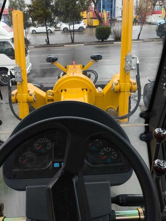 Автогрейдер XCMG GR165. XCMG GR180. XCMG GR215. — 3