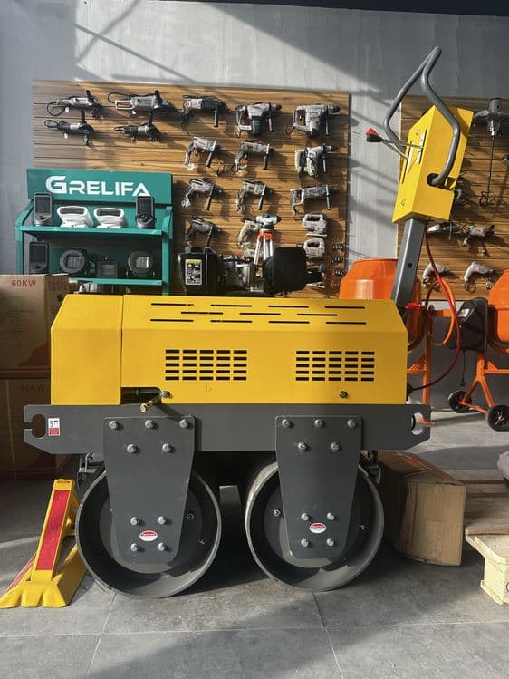 Двухвальцовый  Виброкаток asfalt mashina vibramashina trambovka — 3