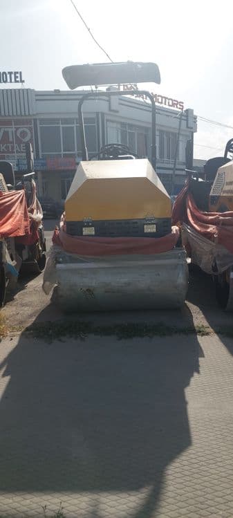 Каток для дорожных работ — 2