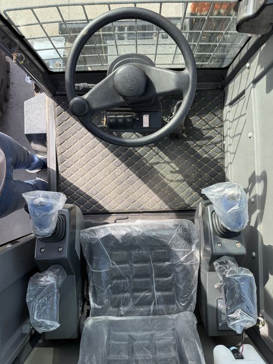 Мини экскаватор ACCORD HT40W сотувда тайёр — 5