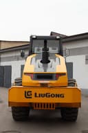 Кучли ва ишнчли 14 тонналик каток CLG6114E, базамизда