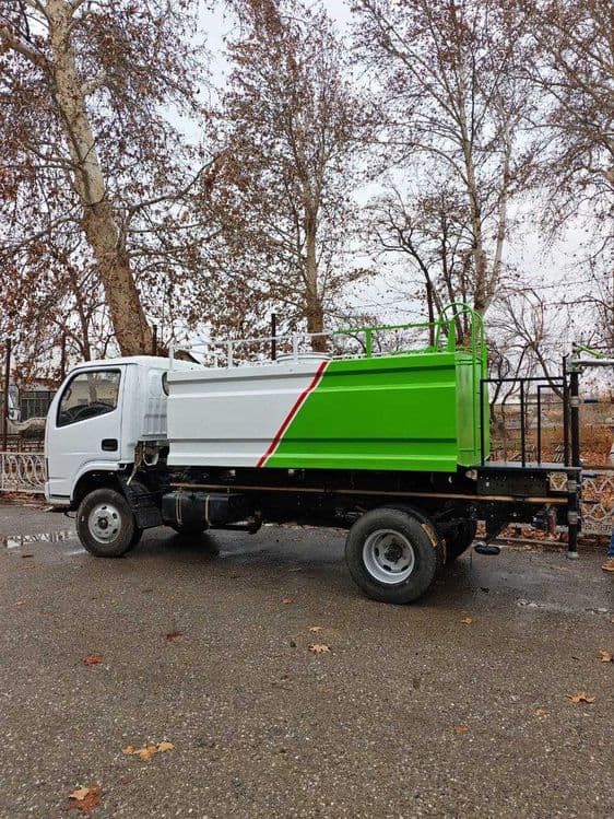 Vodavoz suv purkaydigan 5 tonna — 2
