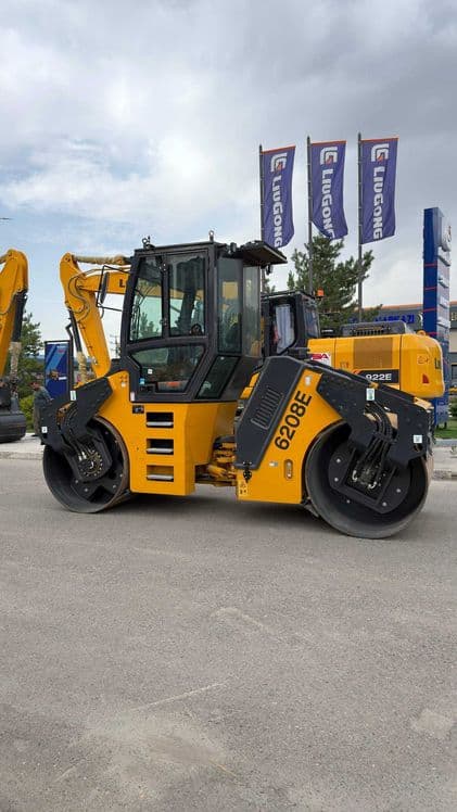 Дорожный каток LiuGong 6208 (8 тонн) — 2