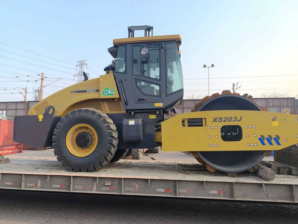 XCMG XS203J — одновальцовый дорожный виброкаток  склад 20тон — 2