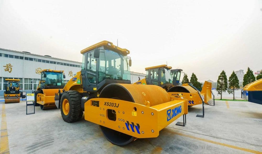 XCMG XS203J — одновальцовый дорожный виброкаток  склад 20тон — 6