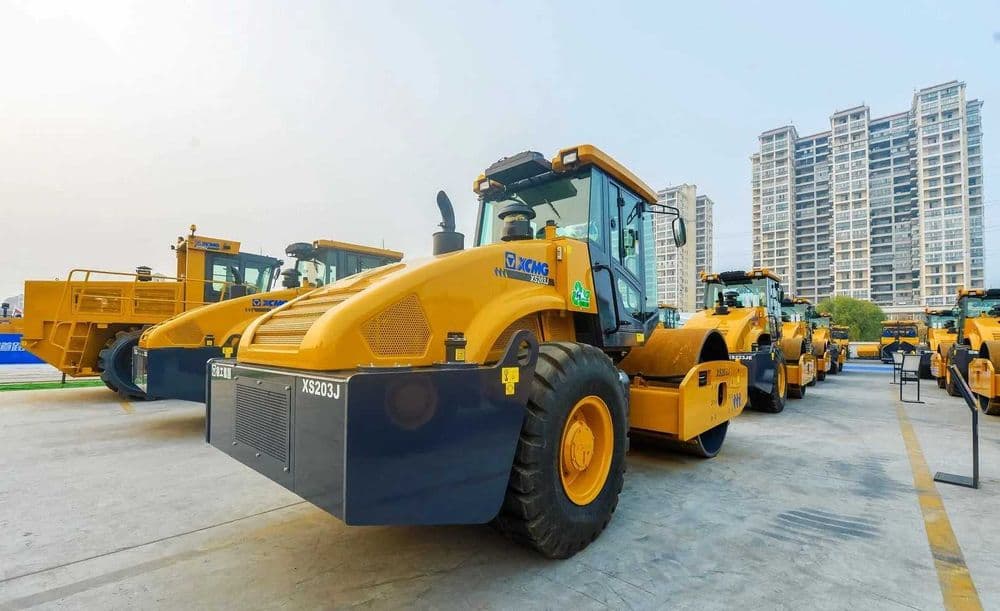 XCMG XS203J — одновальцовый дорожный виброкаток  склад 20тон — 7