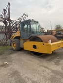 Katok sotiladi 20 tn  XCMG model X S 202.1 yili 2010 yil ishga tayor