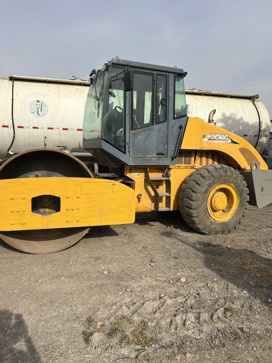 Katok sotiladi 20 tn  XCMG model X S 202.1 yili 2010 yil ishga tayor — 5