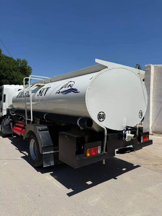 Isuzu vodavoz 2013 — 4