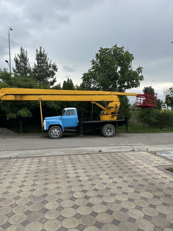 Автовышка сотилияпти, холати яшши 1990 йилда ишлаб чикарилган — 1