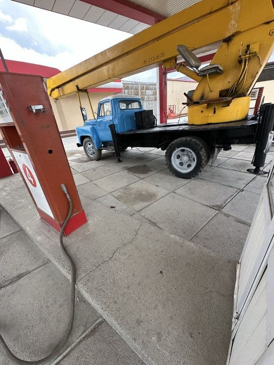 Автовышка сотилияпти, холати яшши 1990 йилда ишлаб чикарилган — 2